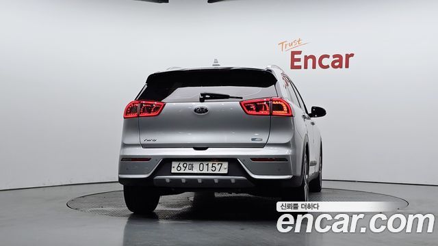 Kia Niro 2017 — photo 4