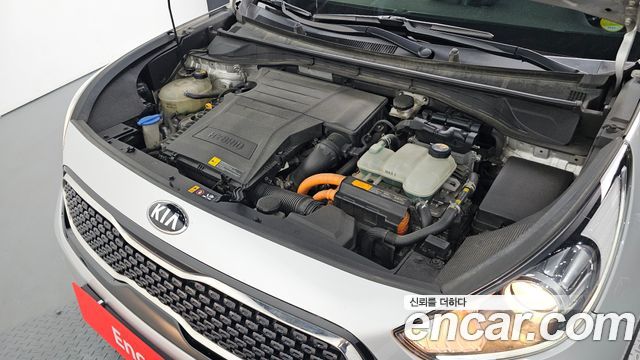 Kia Niro 2017 — photo 6