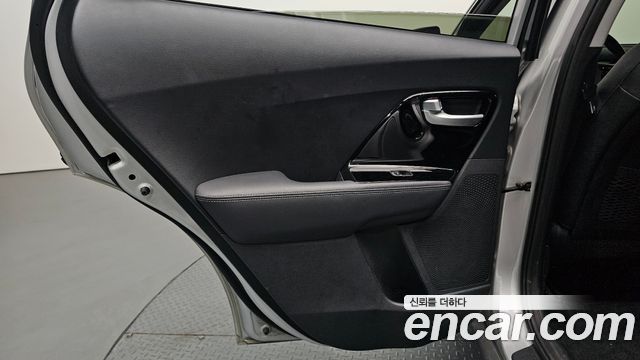 Kia Niro 2017 — photo 15