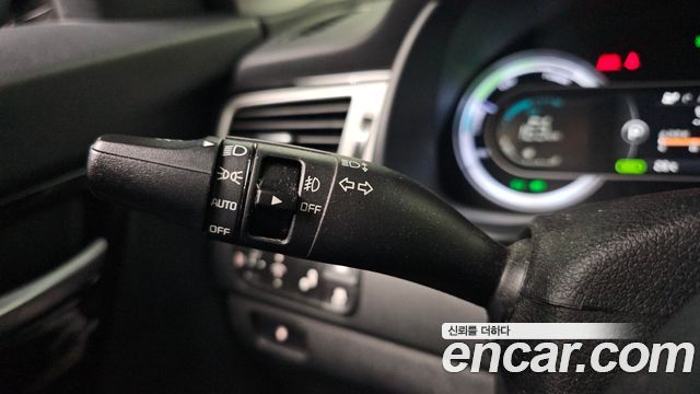 Kia Niro 2017 — photo 27