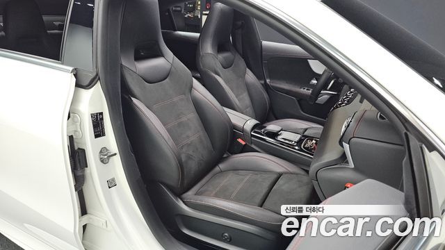Mercedes-Benz CLA-Class 2020 — photo 13
