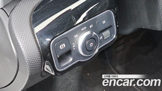 Mercedes-Benz CLA-Class 2020 — photo 20