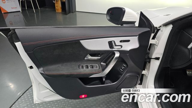 Mercedes-Benz CLA-Class 2020 — photo 14