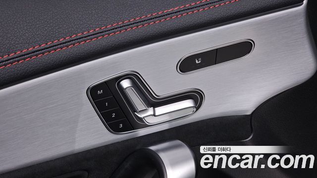 Mercedes-Benz CLA-Class 2020 — photo 29