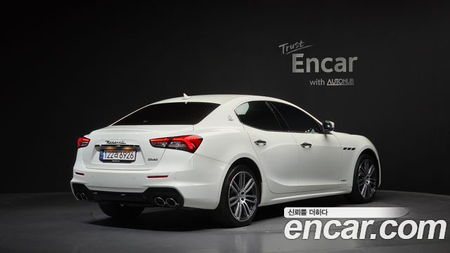 Maserati Ghibli 2021 — photo 2