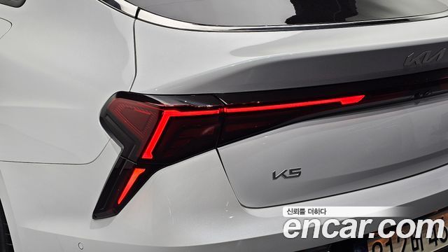 Kia K5 2024 — photo 9