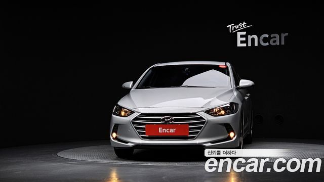 Hyundai AVANTE 2017 — photo 3
