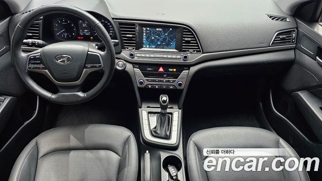 Hyundai AVANTE 2017 — photo 7