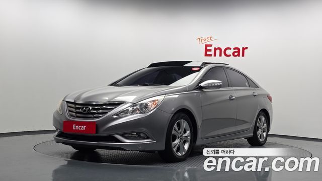 Hyundai Sonata 2011 — photo 1