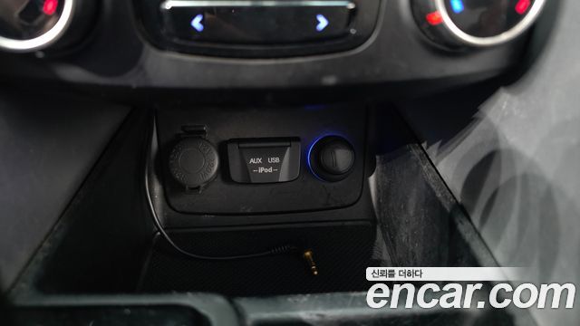 Hyundai Sonata 2011 — photo 19