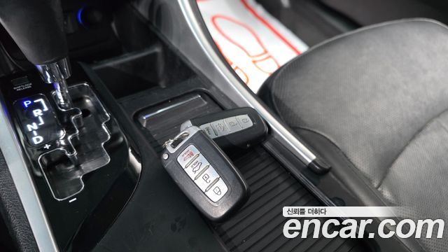 Hyundai Sonata 2011 — photo 23