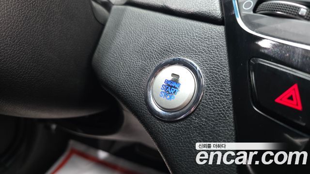 Hyundai Sonata 2011 — photo 28