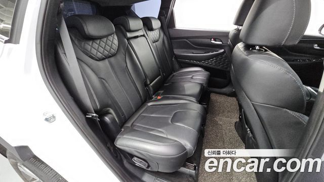 Hyundai Santafe 2021 — photo 18
