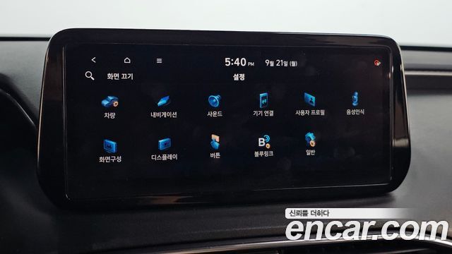 Hyundai Santafe 2021 — photo 23