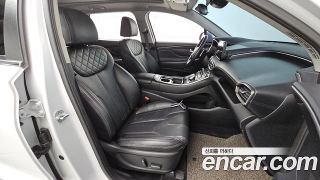 Hyundai Santafe 2021 — photo 16
