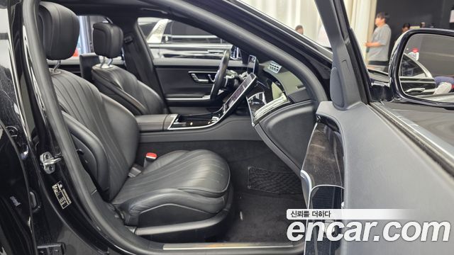 Mercedes-Benz S-Class 2022 — photo 17