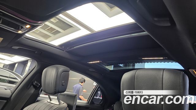 Mercedes-Benz S-Class 2022 — photo 24