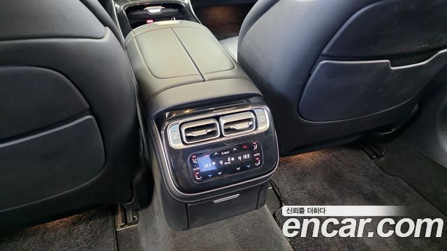 Mercedes-Benz S-Class 2022 — photo 32