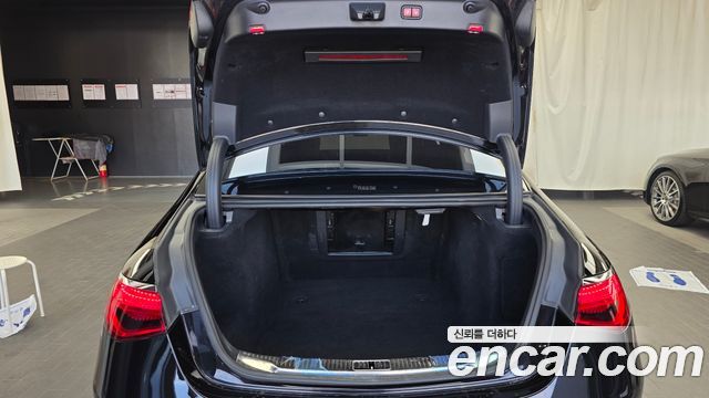 Mercedes-Benz S-Class 2022 — photo 36
