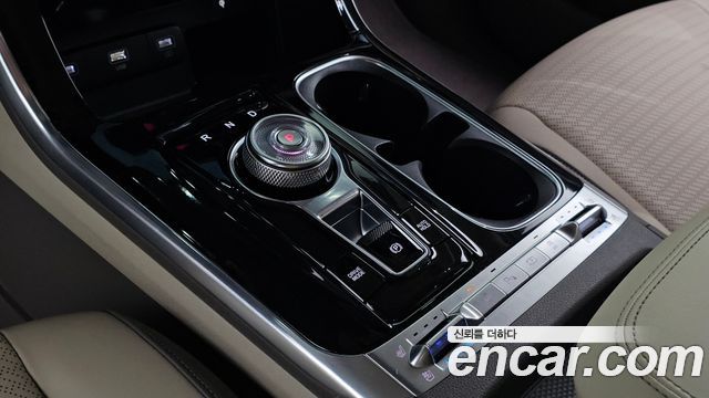 Kia Canival 2022 — photo 12