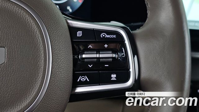 Kia Canival 2022 — photo 28