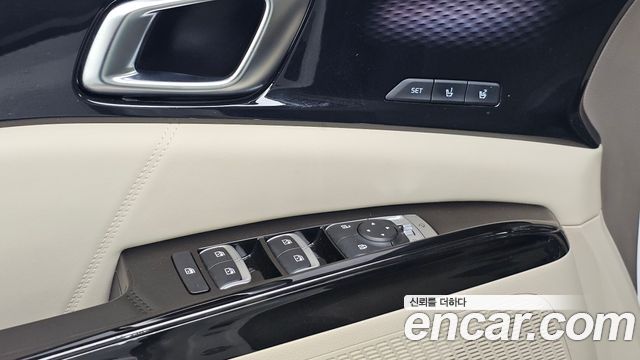 Kia Canival 2022 — photo 34