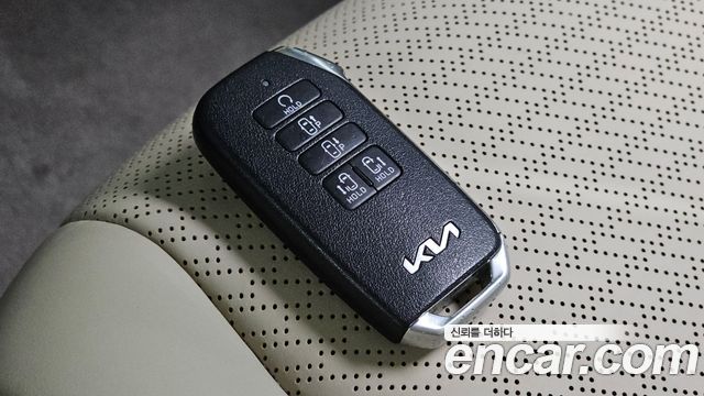 Kia Canival 2022 — photo 37