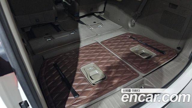 Kia Canival 2022 — photo 38