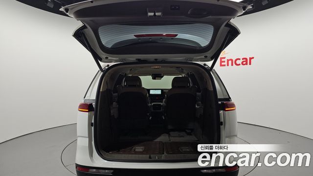 Kia Canival 2022 — photo 39