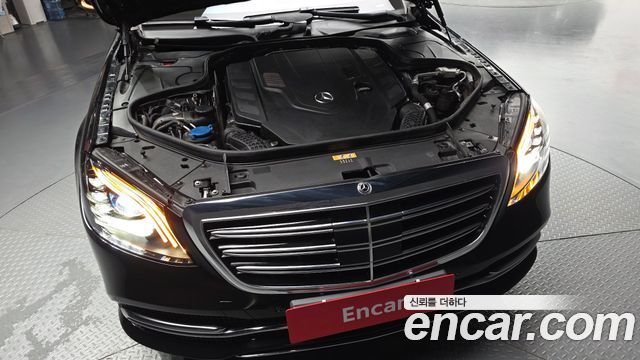 Mercedes-Benz S-Class 2020 — photo 6