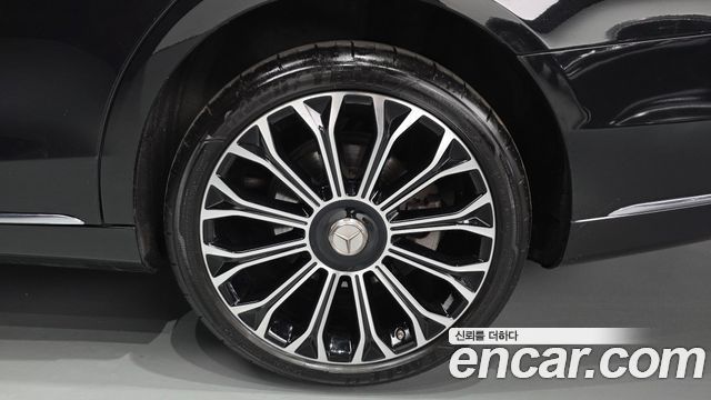 Mercedes-Benz S-Class 2020 — photo 7
