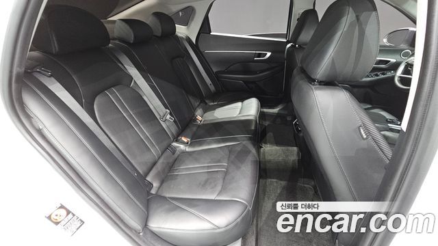 Hyundai Sonata 2020 — photo 30