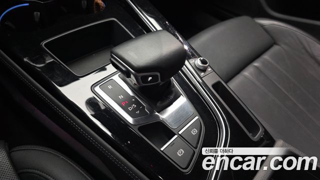 Audi A5 2021 — photo 9