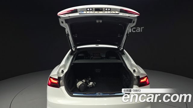 Audi A5 2021 — photo 20