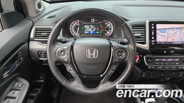 Honda Pilot 2017 — photo 13