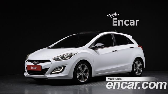 Hyundai i30 2012 — photo 1