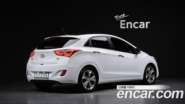 Hyundai i30 2012 — photo 2