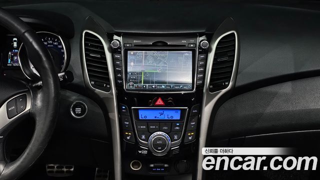 Hyundai i30 2012 — photo 13