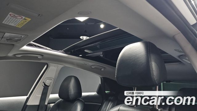 Hyundai i30 2012 — photo 18