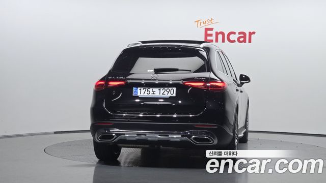 Mercedes-Benz GLC-Class 2023 — photo 4