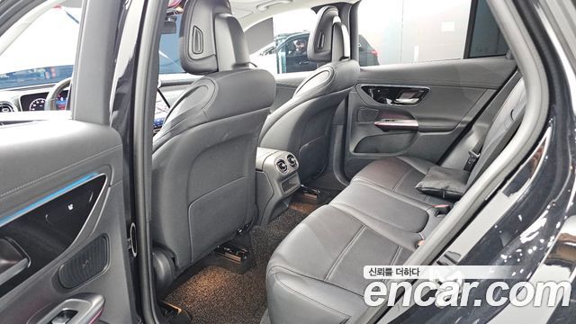 Mercedes-Benz GLC-Class 2023 — photo 18