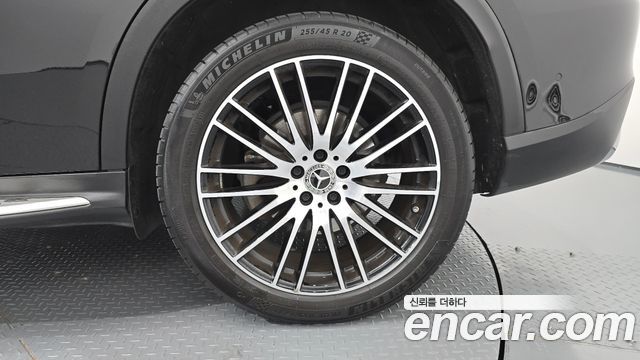 Mercedes-Benz GLC-Class 2023 — photo 7