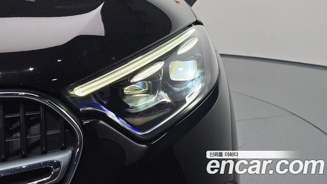 Mercedes-Benz GLC-Class 2023 — photo 8