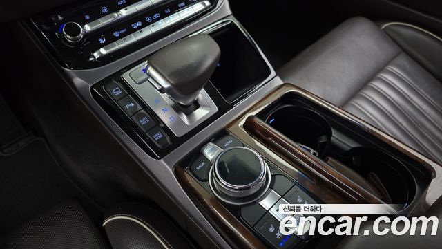 Genesis EQ900 2016 — photo 9
