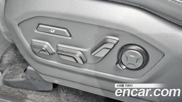 Hyundai Santafe 2024 — photo 27