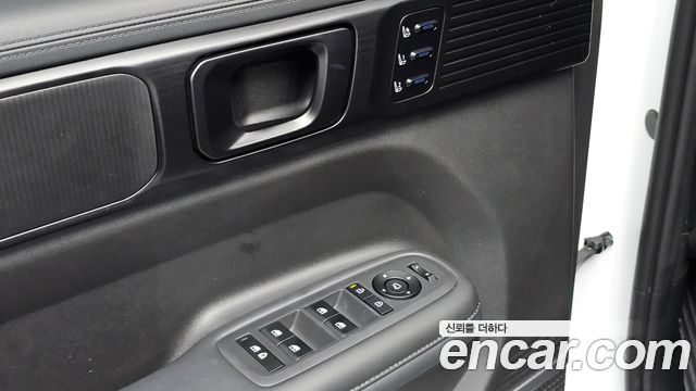 Hyundai Santafe 2024 — photo 28