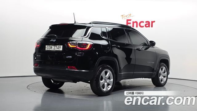 Jeep Compass 2018 — photo 2