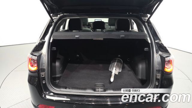 Jeep Compass 2018 — photo 20