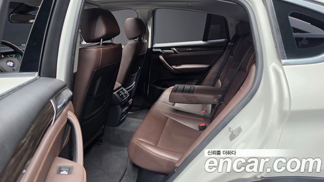 BMW X4 2016 — photo 11