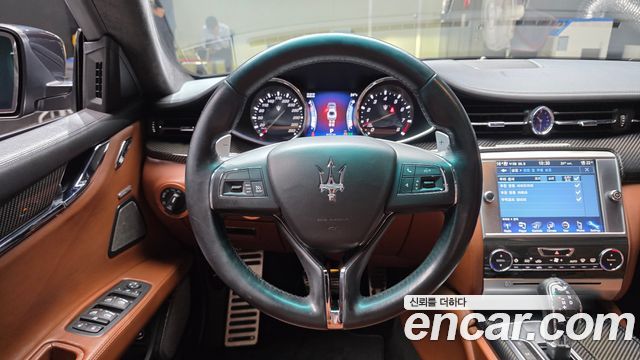 Maserati Quattroporte 2014 — photo 13